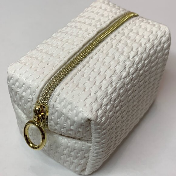 PINCH Minimergency Kit - For her 17 Beauty & Personal Car Essentials - Picture 2 of 13